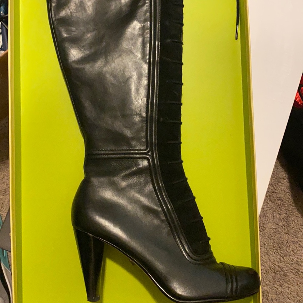 Max Studio Hurley Boots. Black, 7.5, Black.